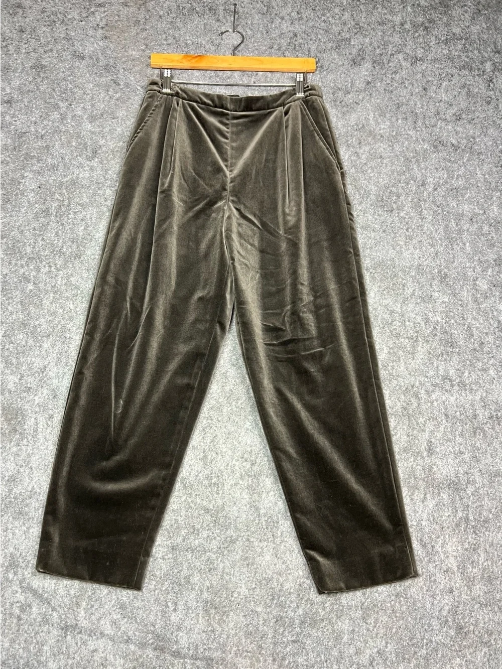 Burberry velvet pants women’s Size 12P Gray Vintage